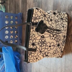 Jody Coyote tote bag white black floral stitch embroidered